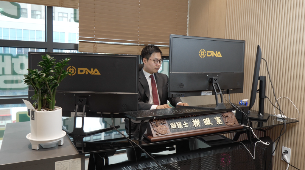 유철헌 대표변호사